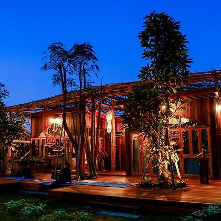 Baangaimuan Acomodação com café da manhã Lamphun Exterior foto